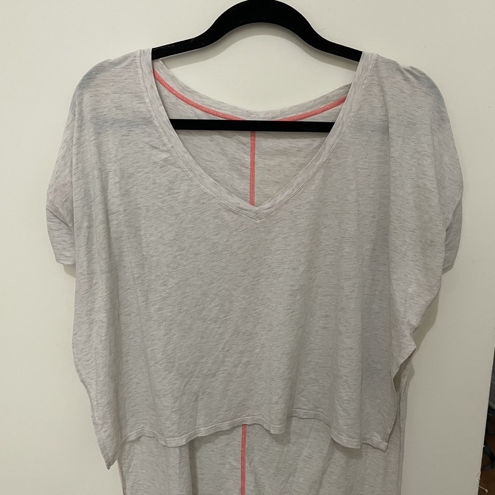 Lululemon t-shirt